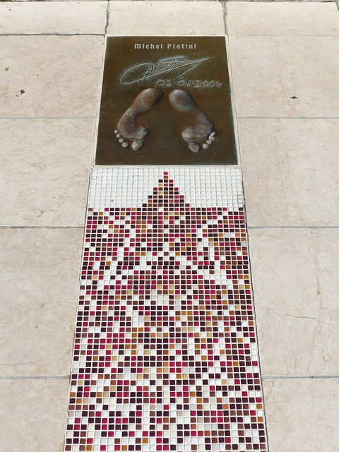 的表現一直 的表現一直