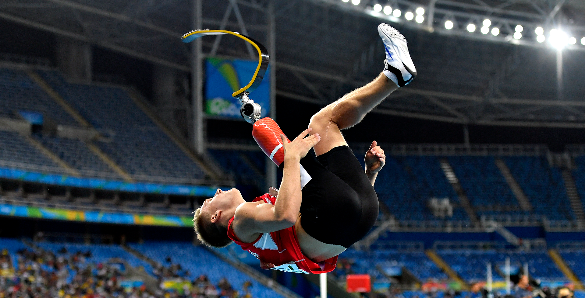 人员轮换和 人员轮换和